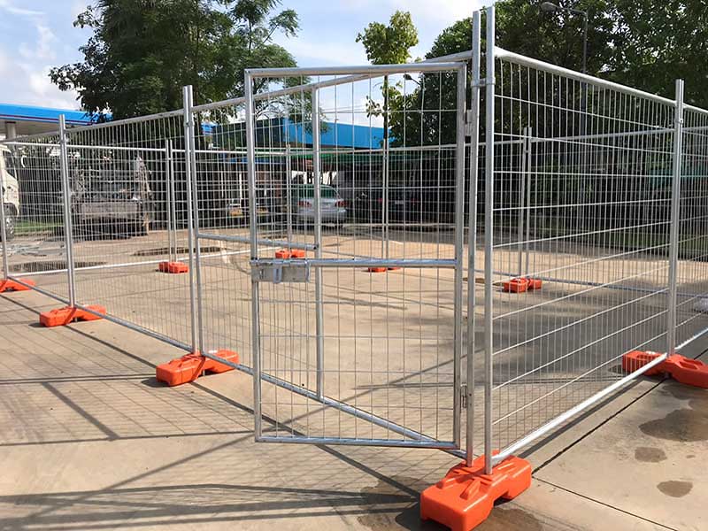 temp-fence-1 รั้วประตูเปิดปิด